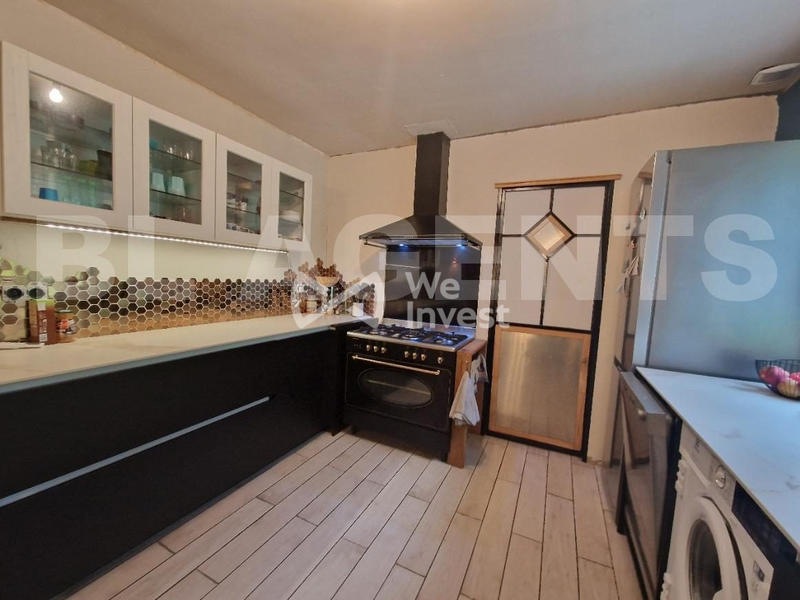 Maison - 94 m² - 4 pièces