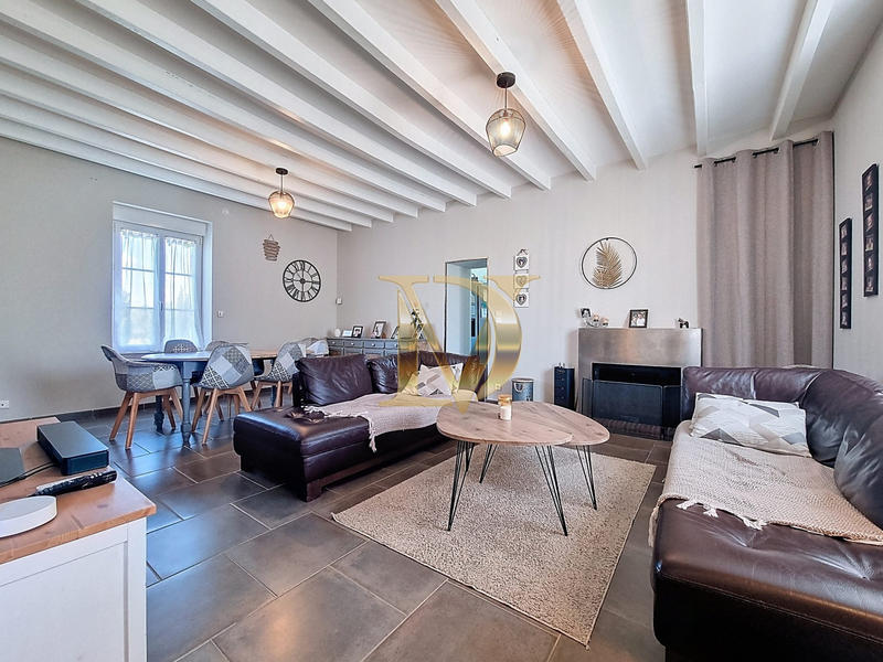 Maison ancienne - 402 m² - 11 pièces