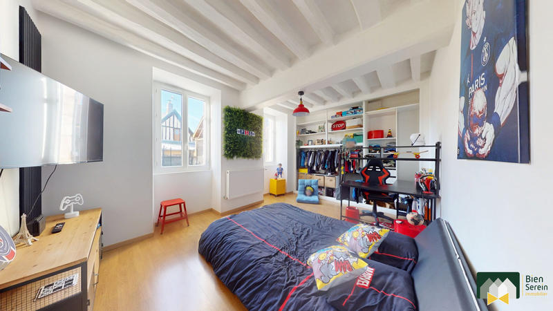 Maison ancienne - 193 m² - 7 pièces