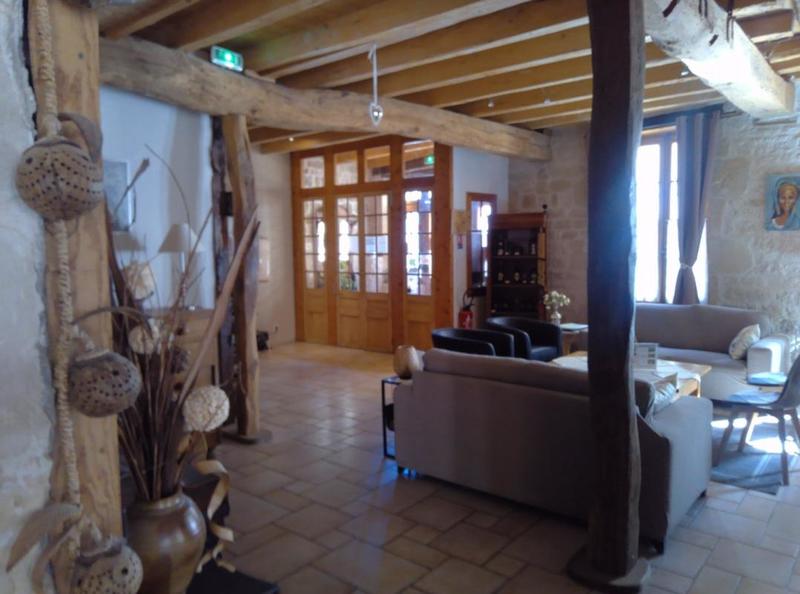 Maison - 713 m² - 15 pièces