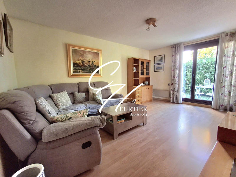 Appartement - 96 m² - 5 pièces