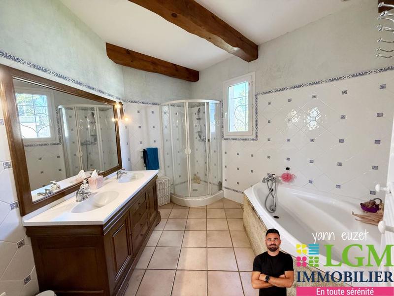 Ranch - 122 m² - 4 pièces