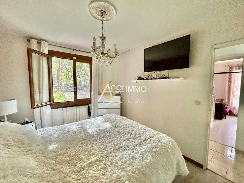 Maison - 212 m² - 7 pièces