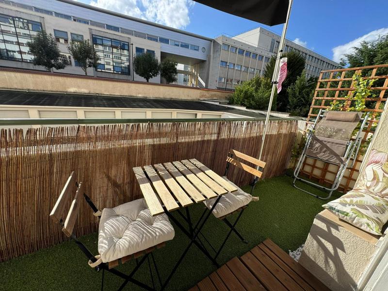 Appartement - 146 m² - 8 pièces