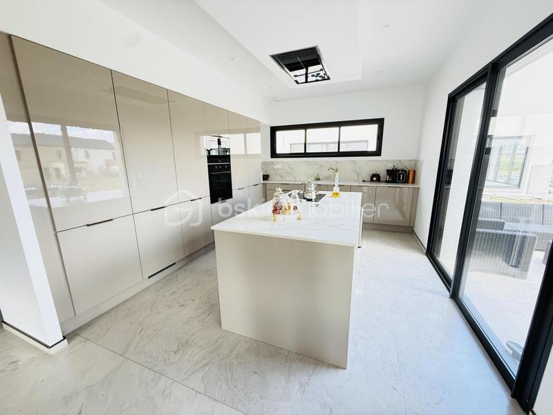 Maison - 172 m² - 6 pièces