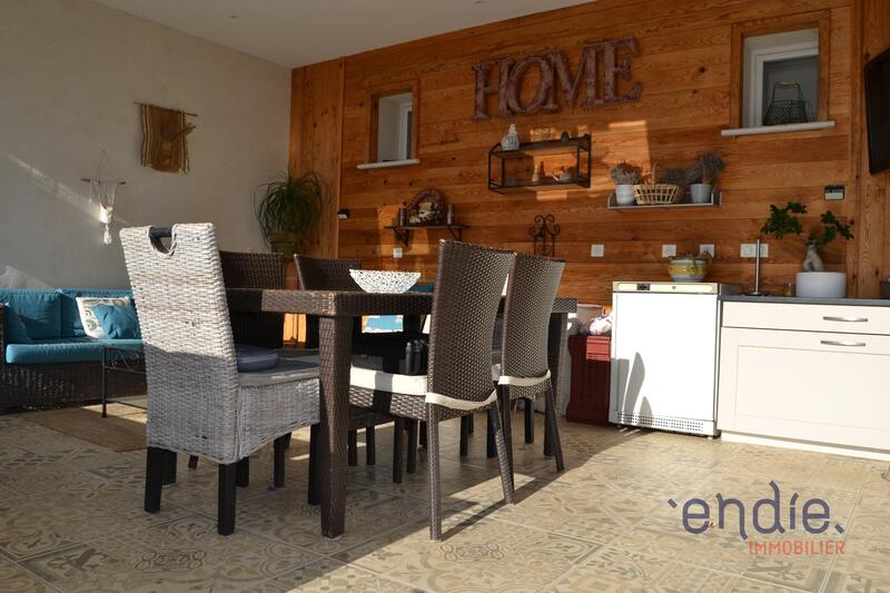 Maison - 320 m² - 12 pièces