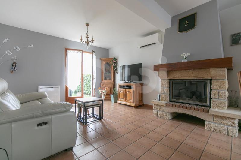 Maison - 99 m² - 4 pièces