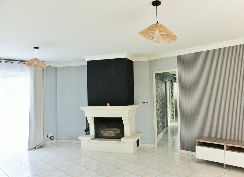 Maison - 151 m² - 9 pièces