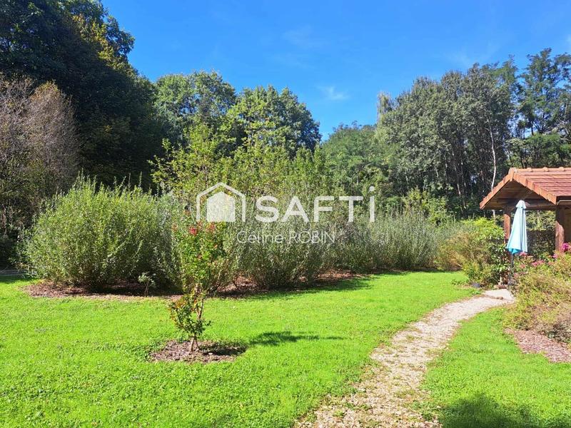 Terrain - 135 755 m²