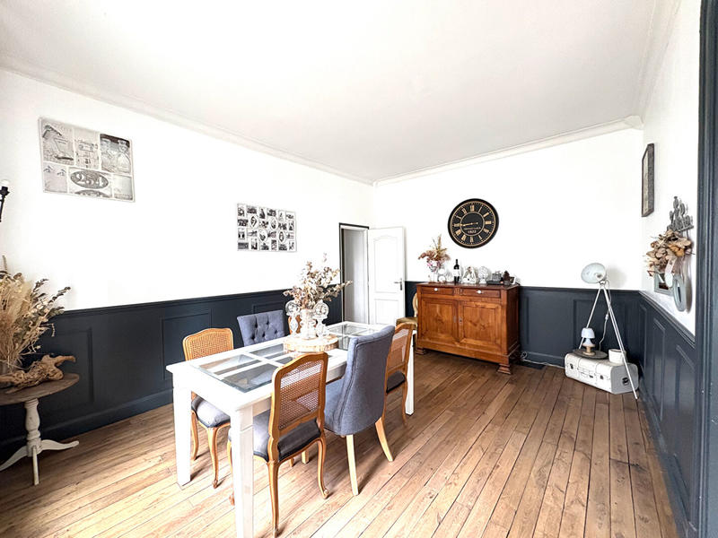 Maison de ville - 201 m² - 8 pièces