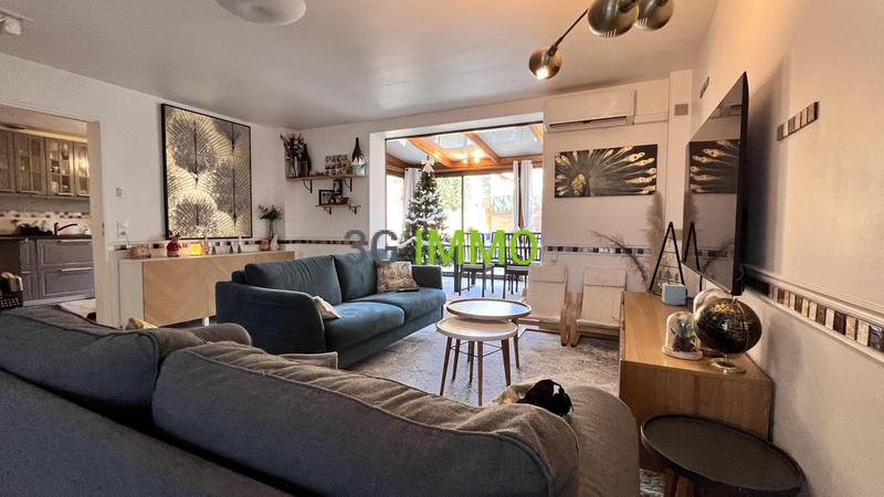 Maison - 115 m² - 6 pièces