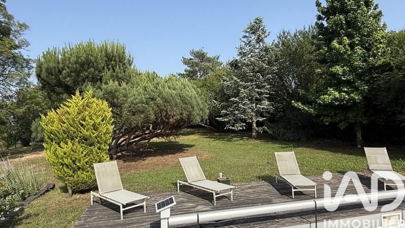 Maison - 323 m² - 12 pièces