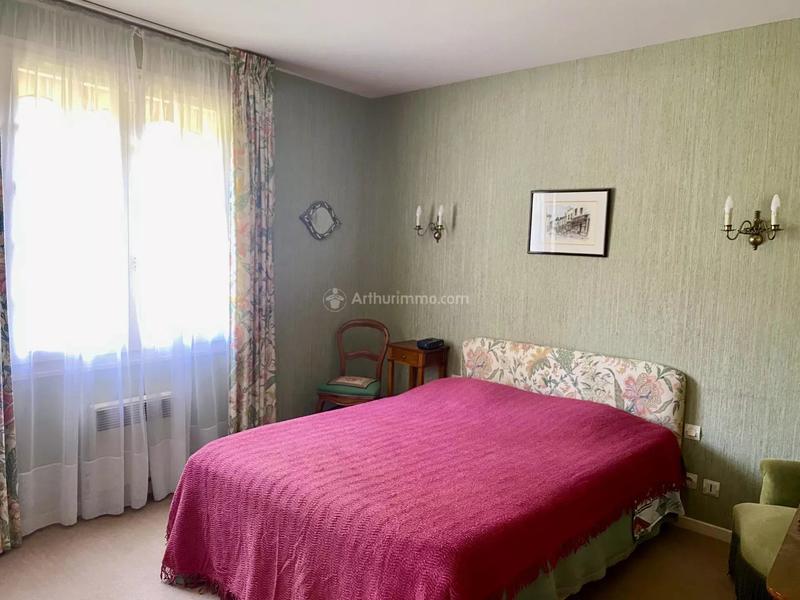 Maison - 198 m² - 7 pièces