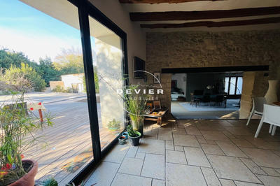 Maison - 307 m² - 7 pièces