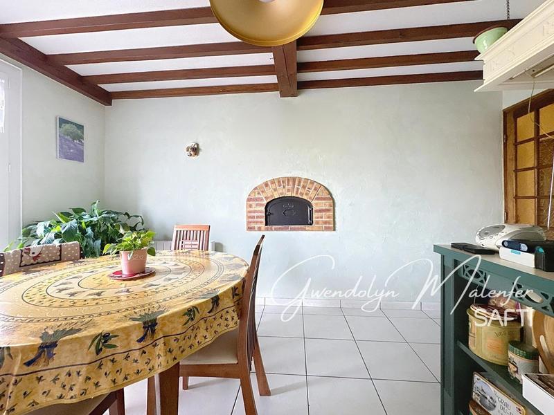 Maison - 184 m² - 6 pièces