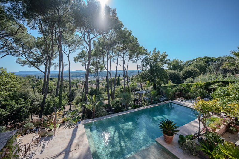 Bastide - 300 m² - 7 pièces