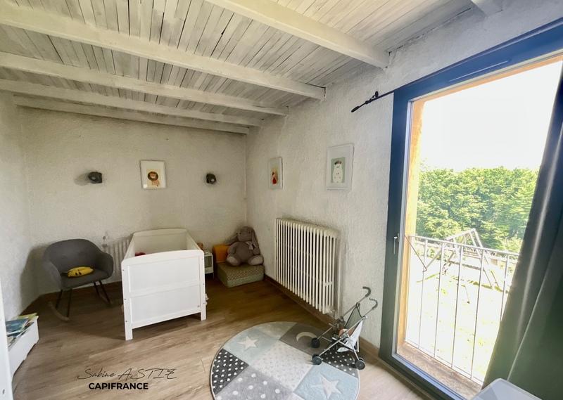 Maison - 259 m² - 9 pièces
