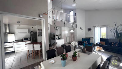 Maison - 159 m² - 6 pièces