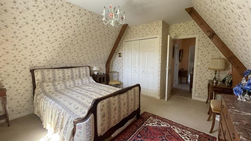 Maison - 140 m² - 5 pièces