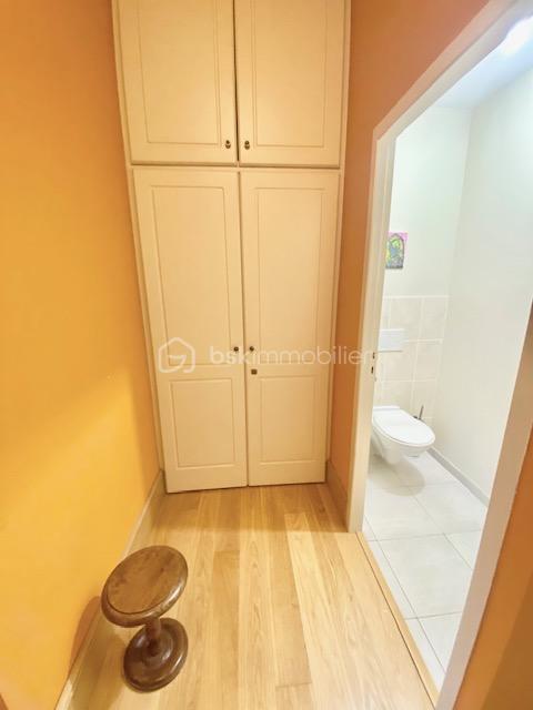 Demeure - 641 m² - 17 pièces