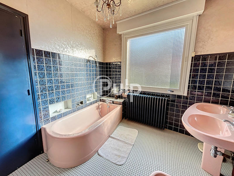 Maison d'architecte - 190 m² - 12 pièces