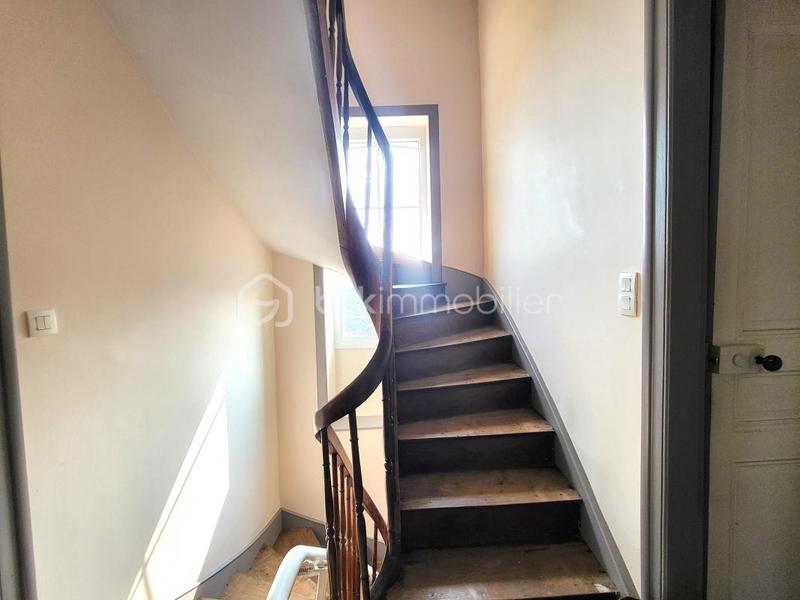 Maison ancienne - 215 m² - 7 pièces