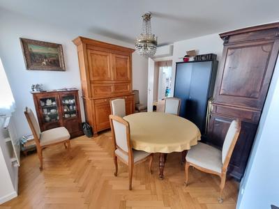 Appartement - 110 m² - 4 pièces
