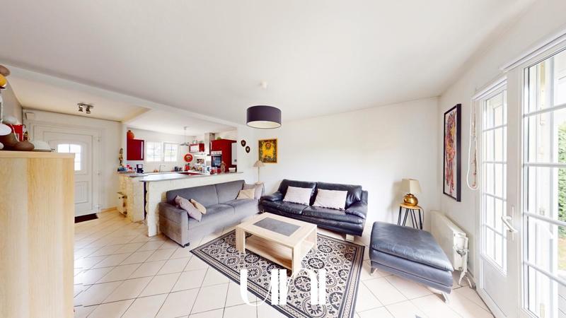 Maison - 90 m² - 4 pièces