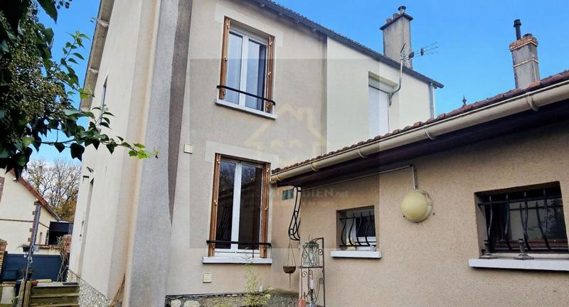 Maison de ville - 76 m² - 4 pièces