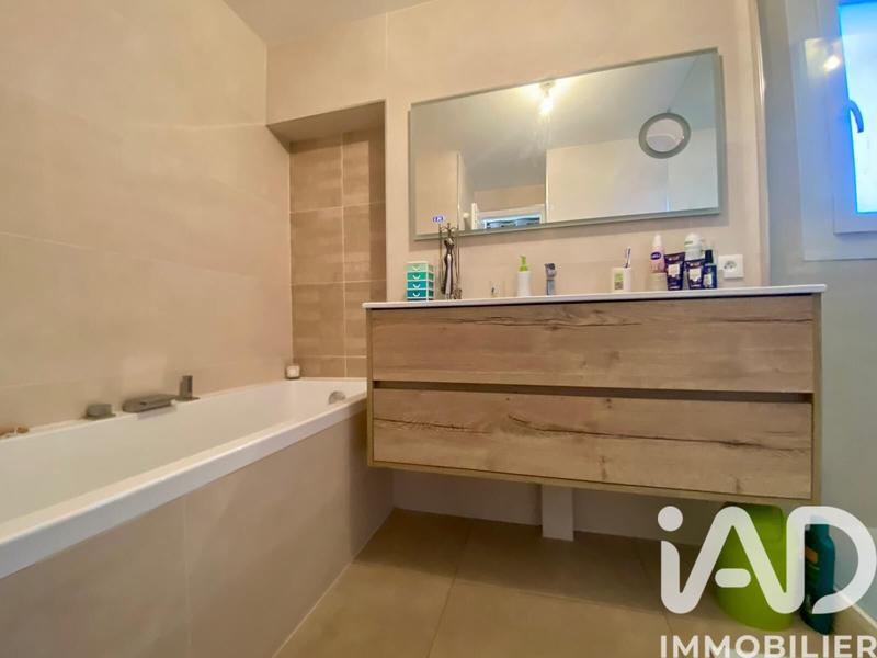 Maison - 107 m² - 5 pièces