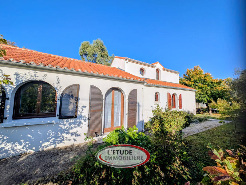 Maison - 180 m² - 7 pièces