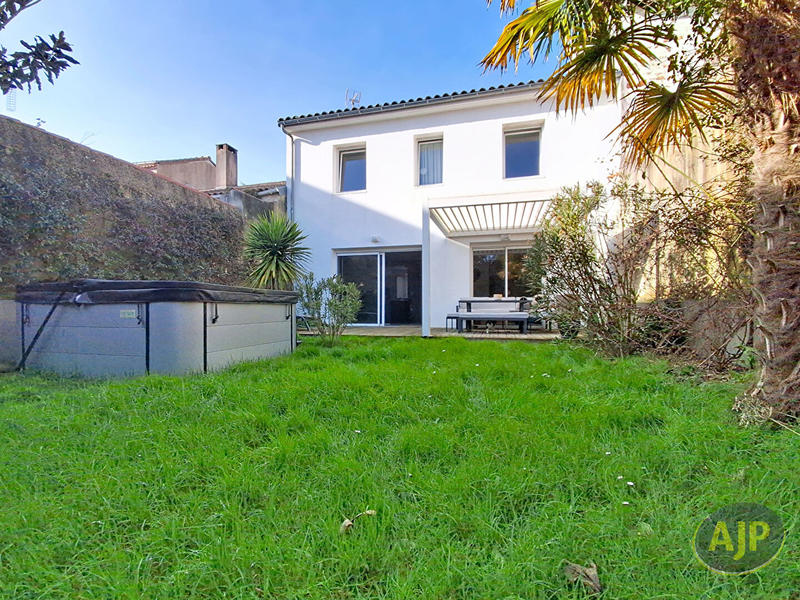 Maison - 125 m² - 6 pièces