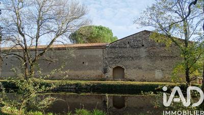 Maison - 500 m² - 18 pièces