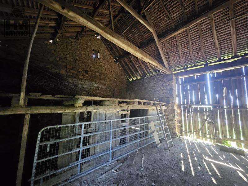 Local commercial - 85 m² - 4 pièces