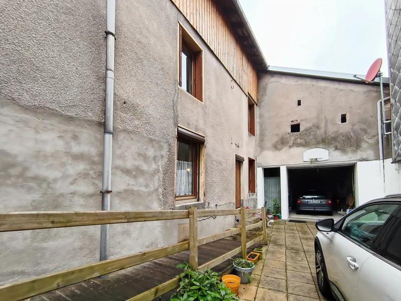 Maison - 306 m² - 11 pièces