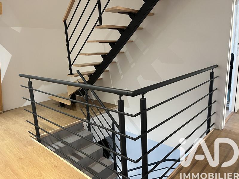 Maison - 183 m² - 6 pièces