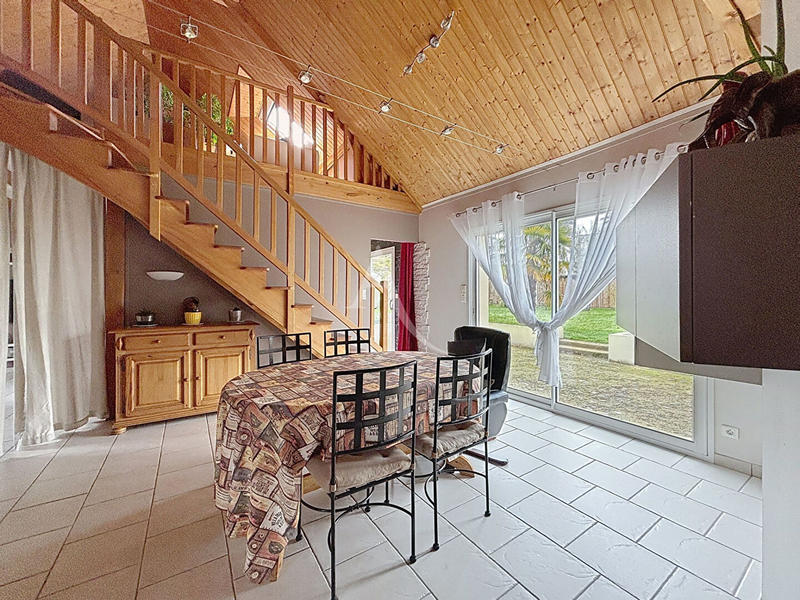 Maison - 136 m² - 7 pièces