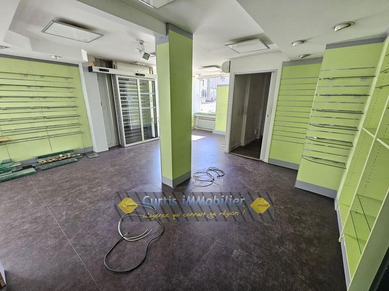 Local commercial - 115 m² - 2 pièces