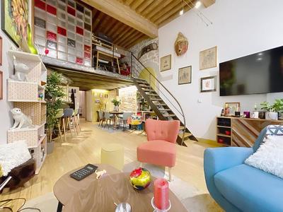 Appartement - 90 m² - 3 pièces