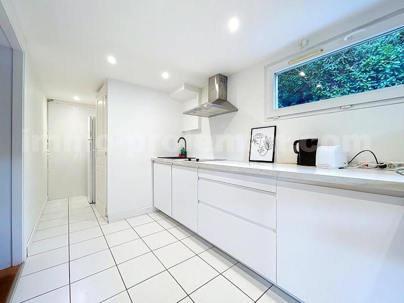 Maison - 184 m² - 7 pièces