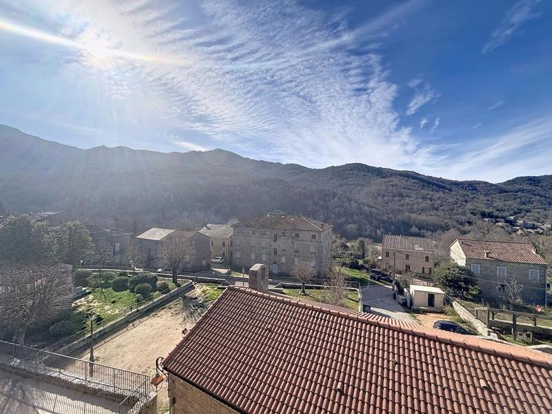 Appartement - 57 m² - 2 pièces