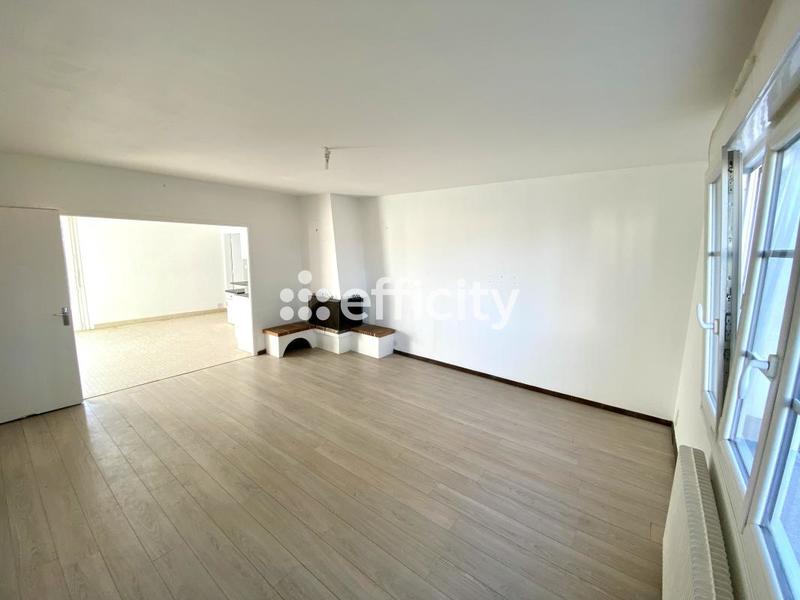 Maison - 232 m² - 8 pièces