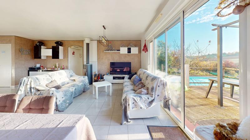 Maison - 105 m² - 5 pièces