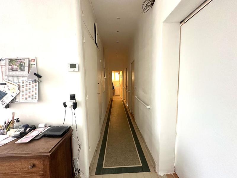 Maison - 198 m² - 9 pièces