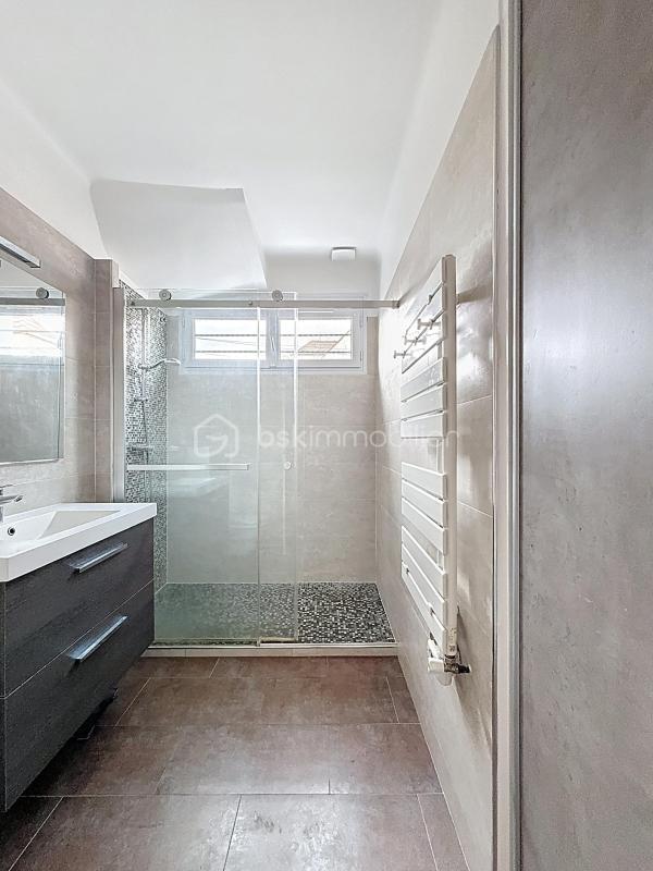 Maison - 122 m² - 6 pièces