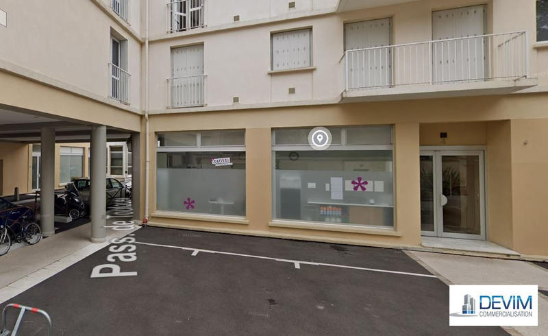 Local commercial - 106 m²