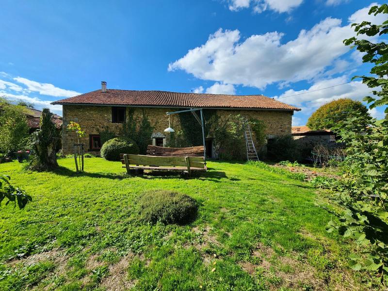 Maison - 235 m² - 8 pièces