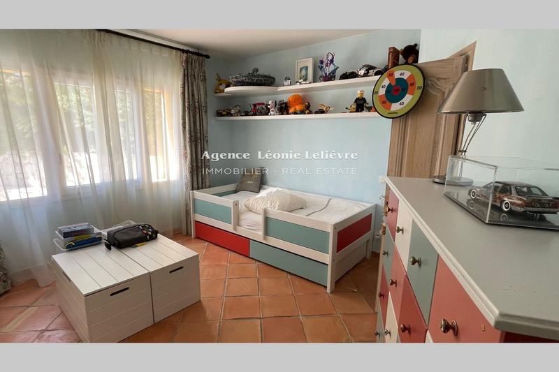 Villa - 140 m² - 4 pièces