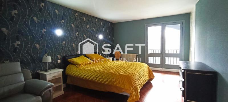 Maison - 263 m² - 10 pièces