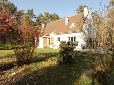 Maison - 180 m² - 7 pièces